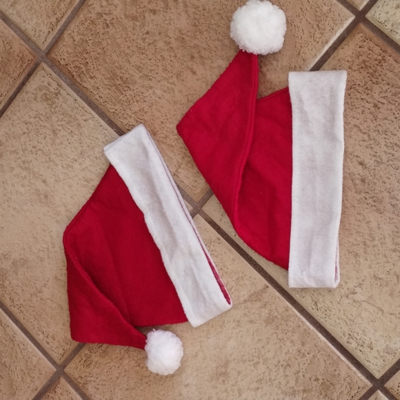 2 Felt Santa Hats - Picture 1 of 5